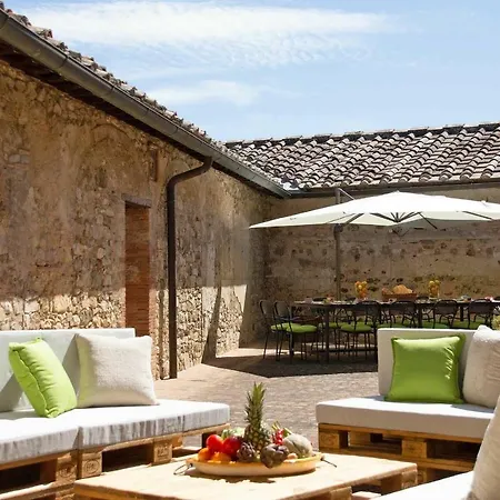 La Corte Di Campalli By Salogi קסטלינה אין קיאנטי